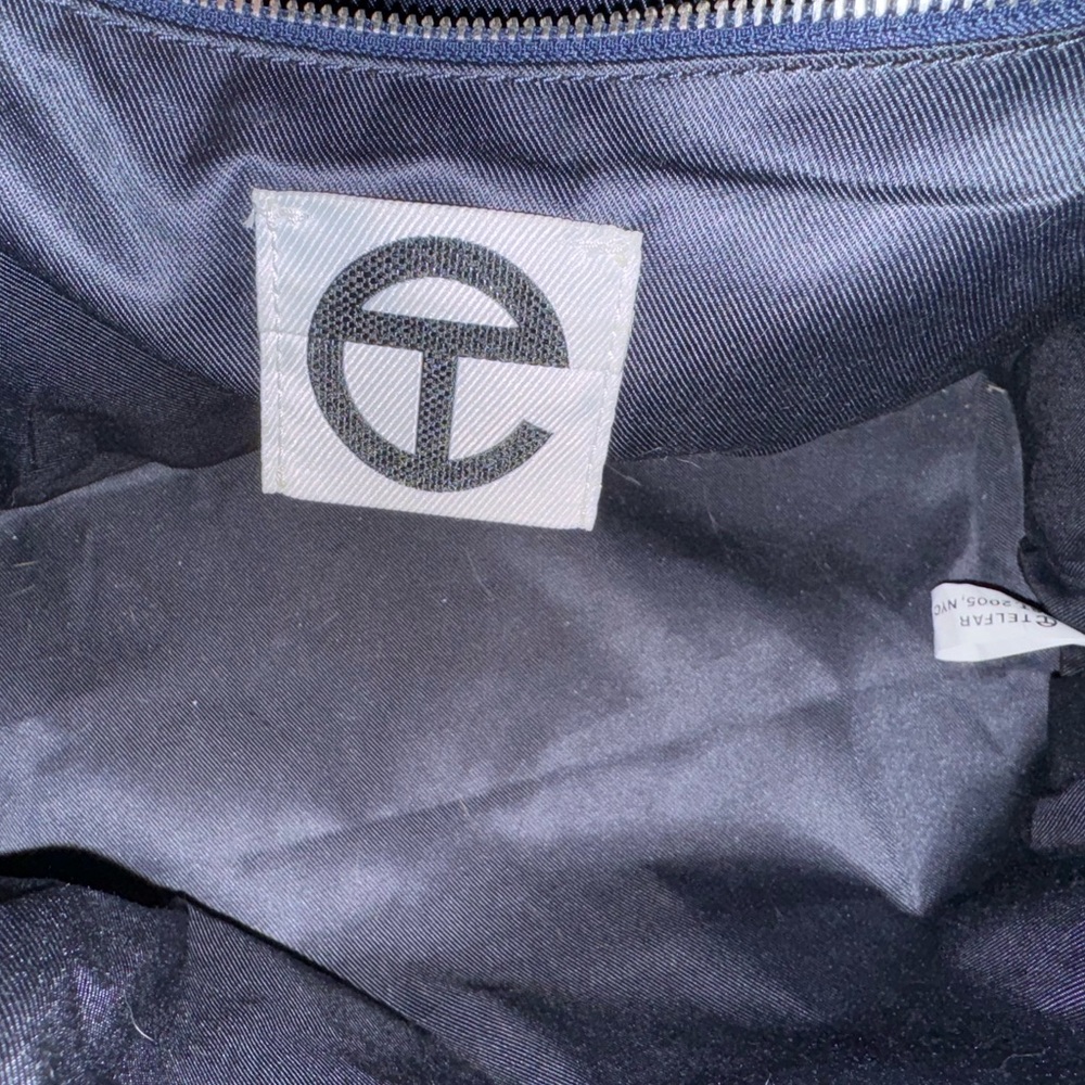 Telfar Medium Olive Bag - Picture 5 of 6